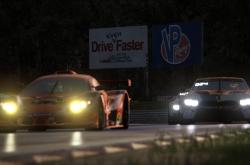 开云体育下载-德甲争冠战焦点战，76人终结雄鹿，体育之夜的激情交响