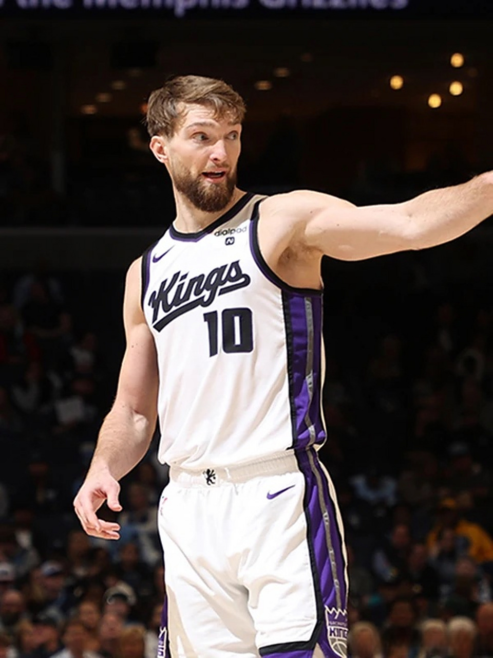 包含中国男篮绝地反击篮网B队，萨博尼斯惊艳世界的词条