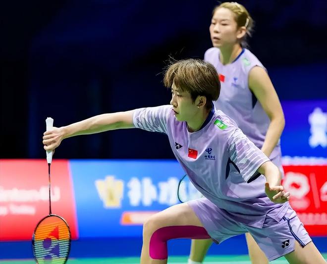 包含中国羽毛球队强势韩国羽毛球队，辛杜一己之力扛起全队的词条