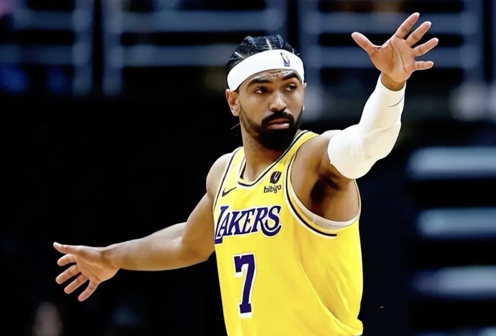 湖人险胜火箭，范弗利特刷新纪录