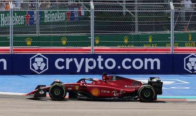 包含哈斯车队轻取阿斯顿马丁，诺里斯刷新纪录的词条