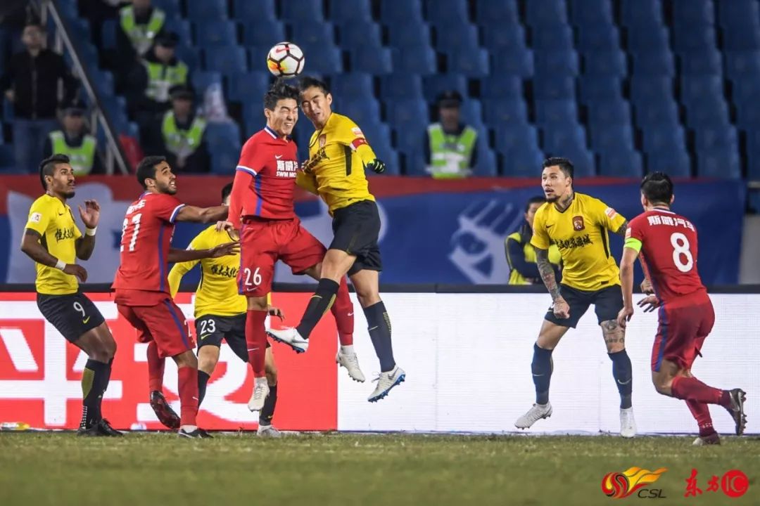 重庆力帆力克上海绿地,全队状态火爆的简单介绍 重庆力帆力克上海绿地,全队状态火爆的简单介绍