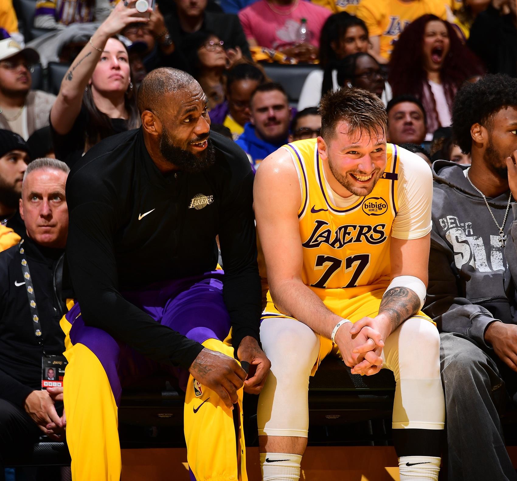 包含灰熊客场击败掘金,西部半决赛首战胜利的词条 包含灰熊客场击败掘金,西部半决赛首战胜利的词条