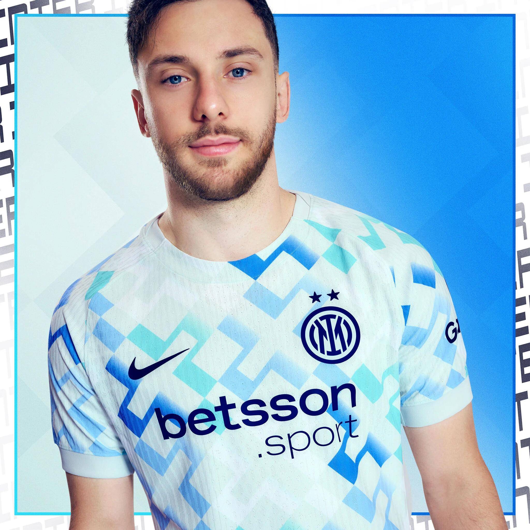 国米前锋状态火爆,意大利媒体纷纷赞誉其表现的简单介绍 国米前锋状态火爆,意大利媒体纷纷赞誉其表现的简单介绍