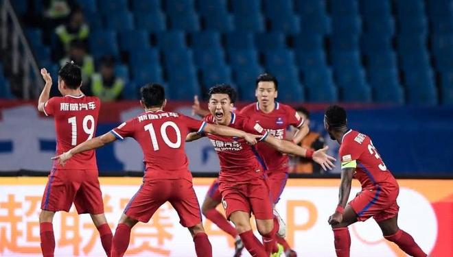 恒大客场击败鲁能，继续领先积分榜的简单介绍