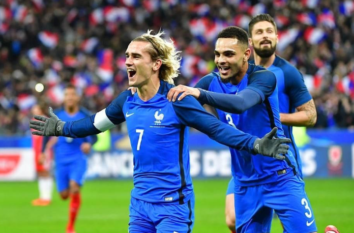 法国队实力雄厚，剿灭对手，稳坐小组第一