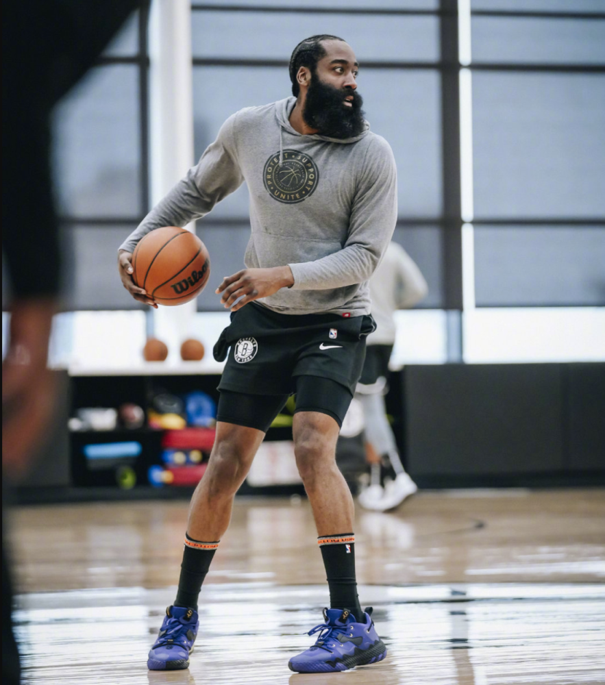 关于篮网队士气大振，迎战关键战役的信息