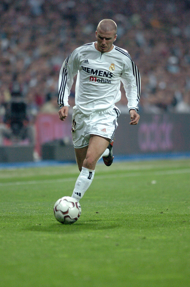 包含皇家马德里轻松过关,领跑晋级的词条 包含皇家马德里轻松过关,领跑晋级的词条