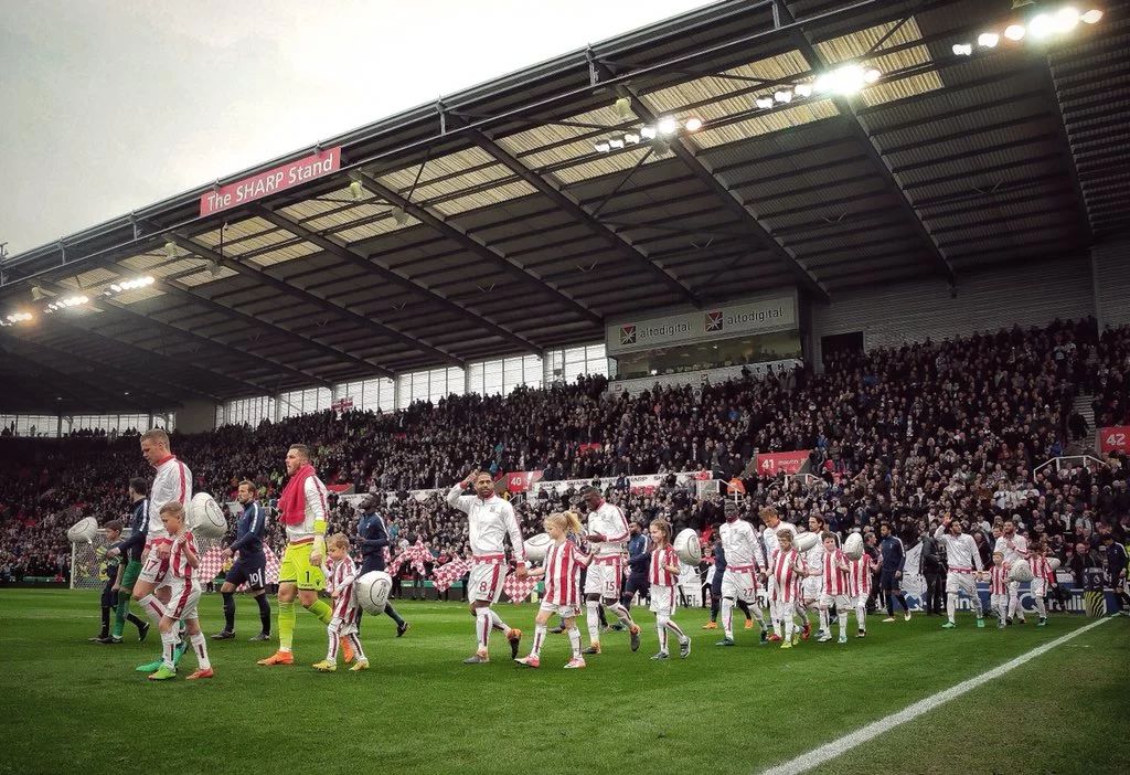 南安普顿主场告捷，实现保级奇迹