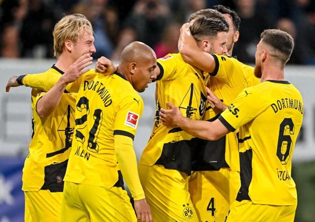 多特蒙德球迷狂欢：冲击德甲巅峰