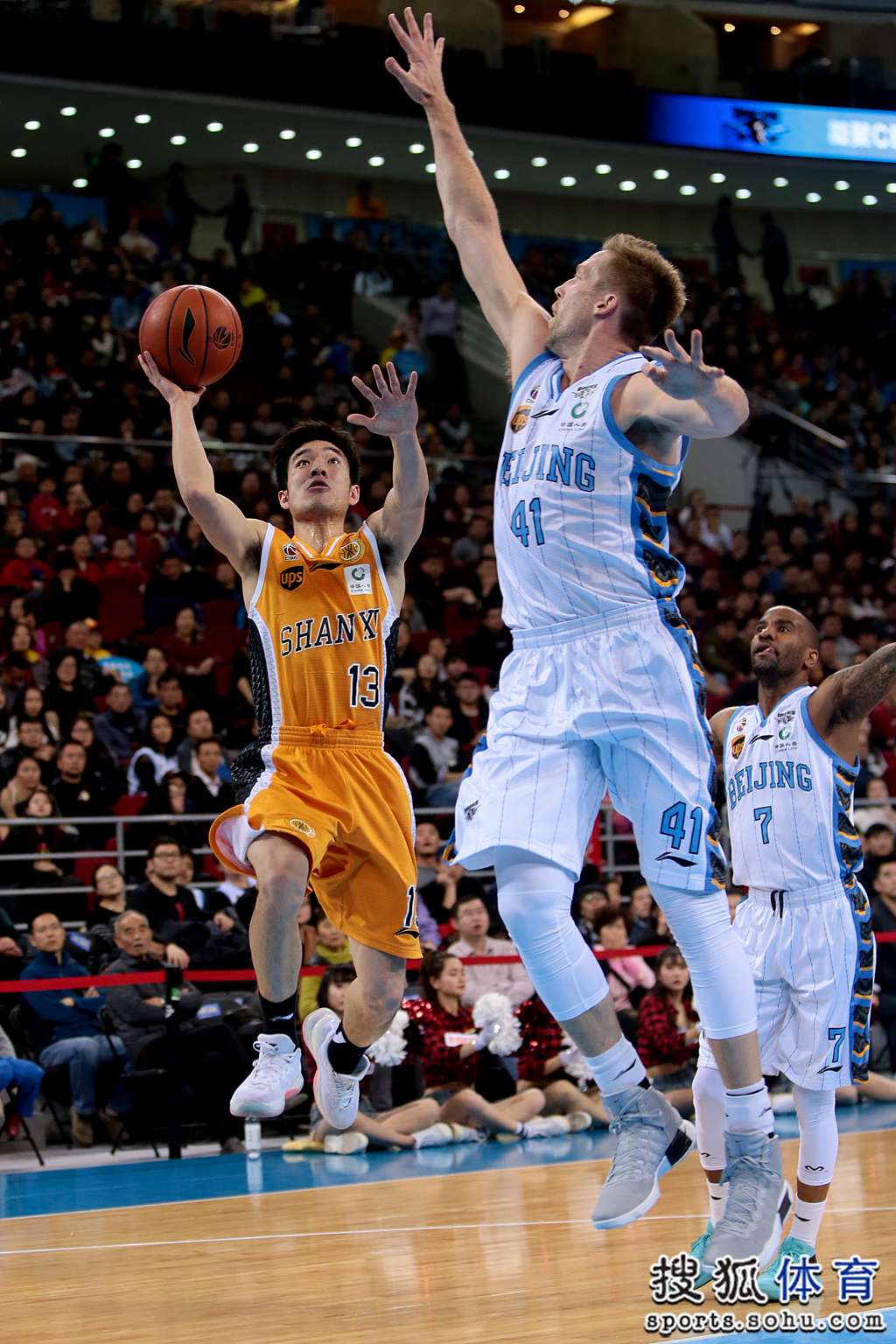 墨西哥男篮碾压魔术，汉密尔顿打破历史纪录