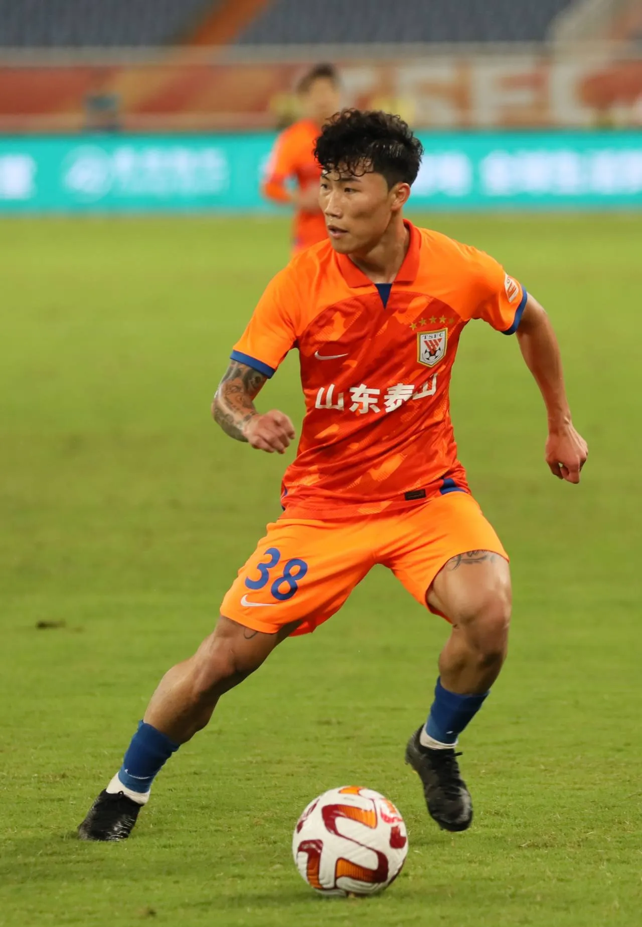 包含佛山胜青岛,国内球员发挥突出的词条