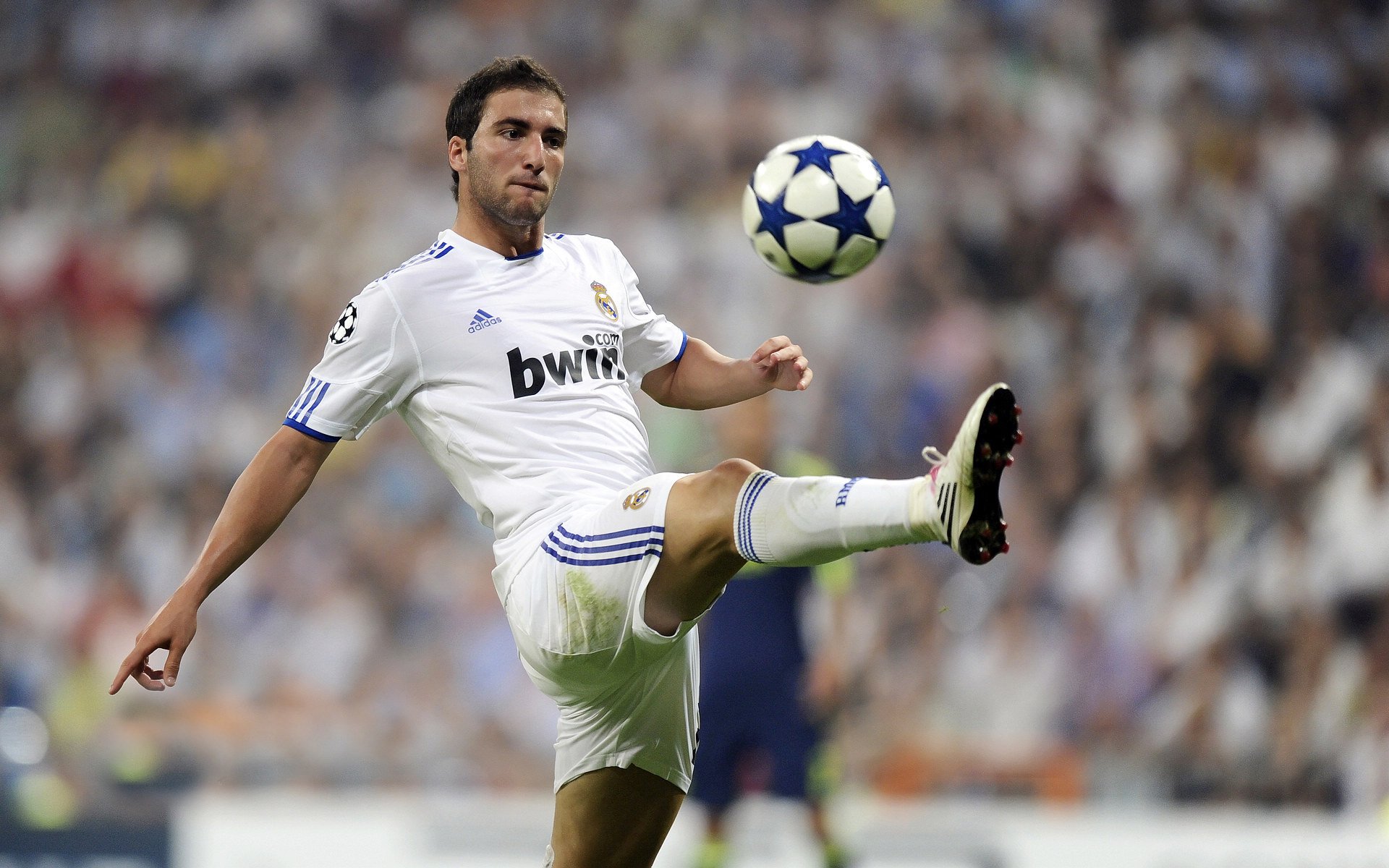 红白绞索，拉什福德的防守艺术如何为英格兰锁死皇家社会