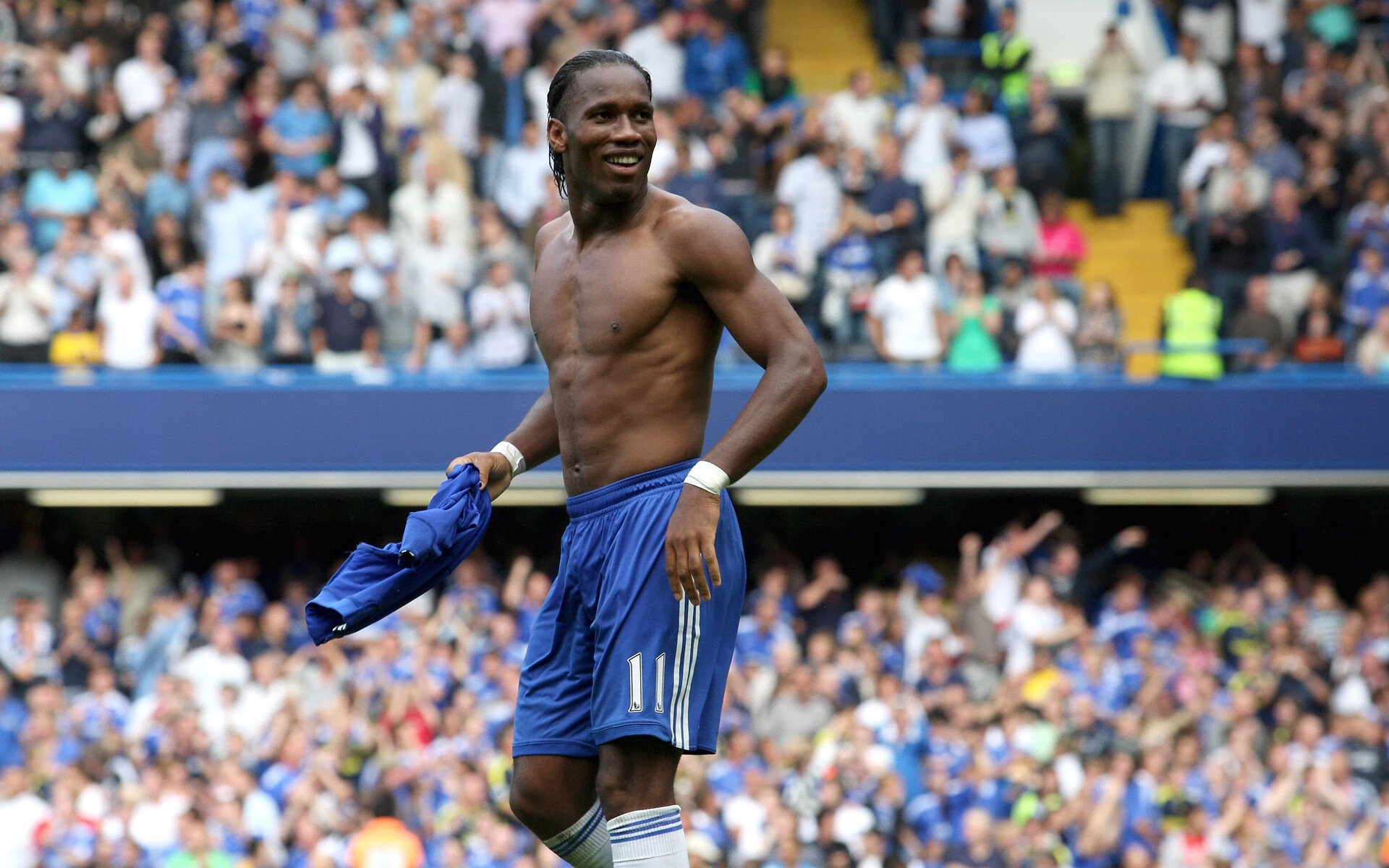 福克斯稳定输出不掉线，广东队拿下篮网