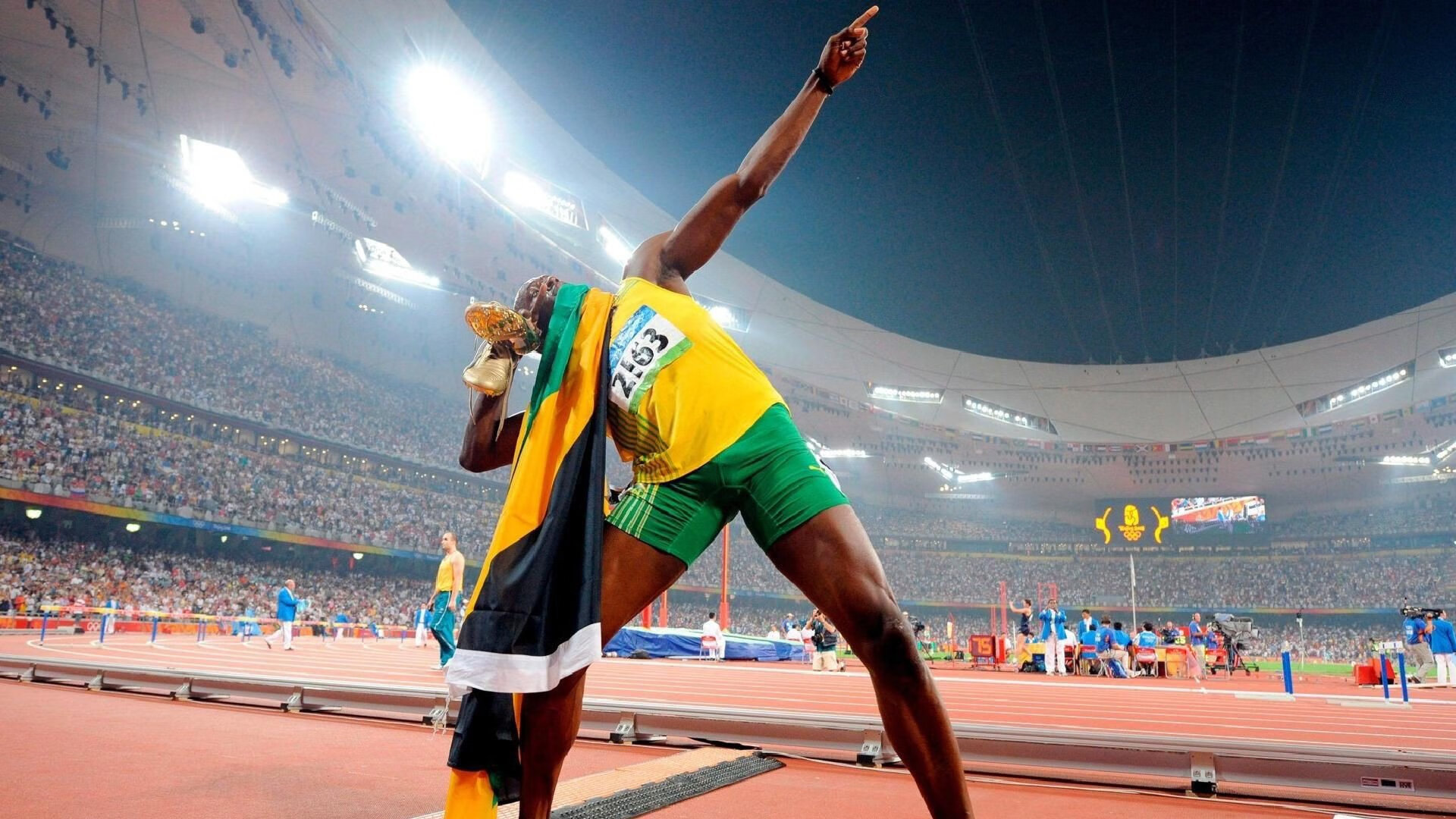 突尼斯奇迹，F1街道赛焦点战中的莱比锡红牛撞车时刻